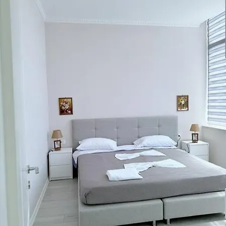 Aem 2 Bedroom #3 Apartment Golem (Tirana)